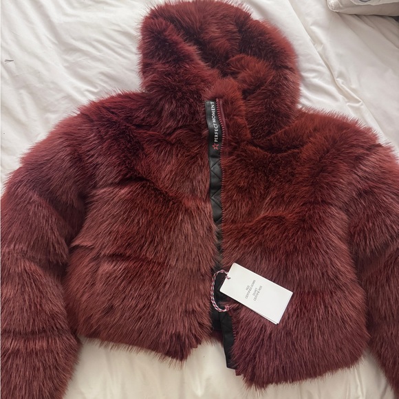 Perfect moment Faux Fur Burgundy Jacket - Picture 6 of 9